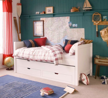 Why are cabin beds good for children's rooms?
