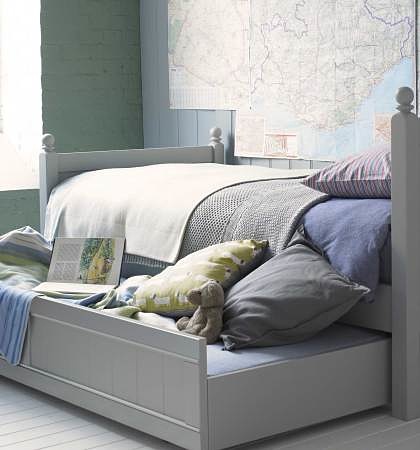 Beds with Trundles 