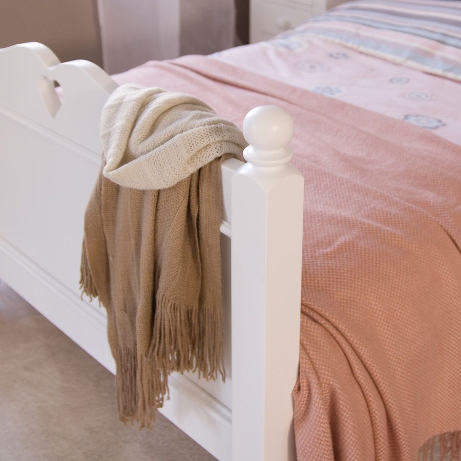 close up bed with heart traditional kids room