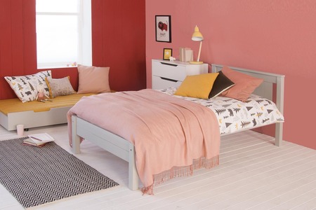 single bed with trundle 
