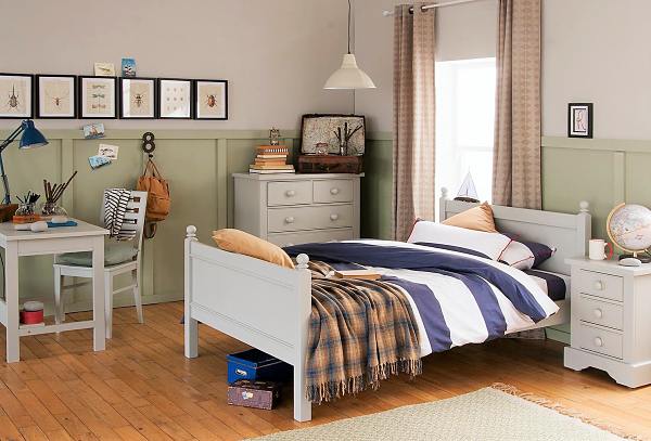 fargo small double bed bedroom with natural history theme